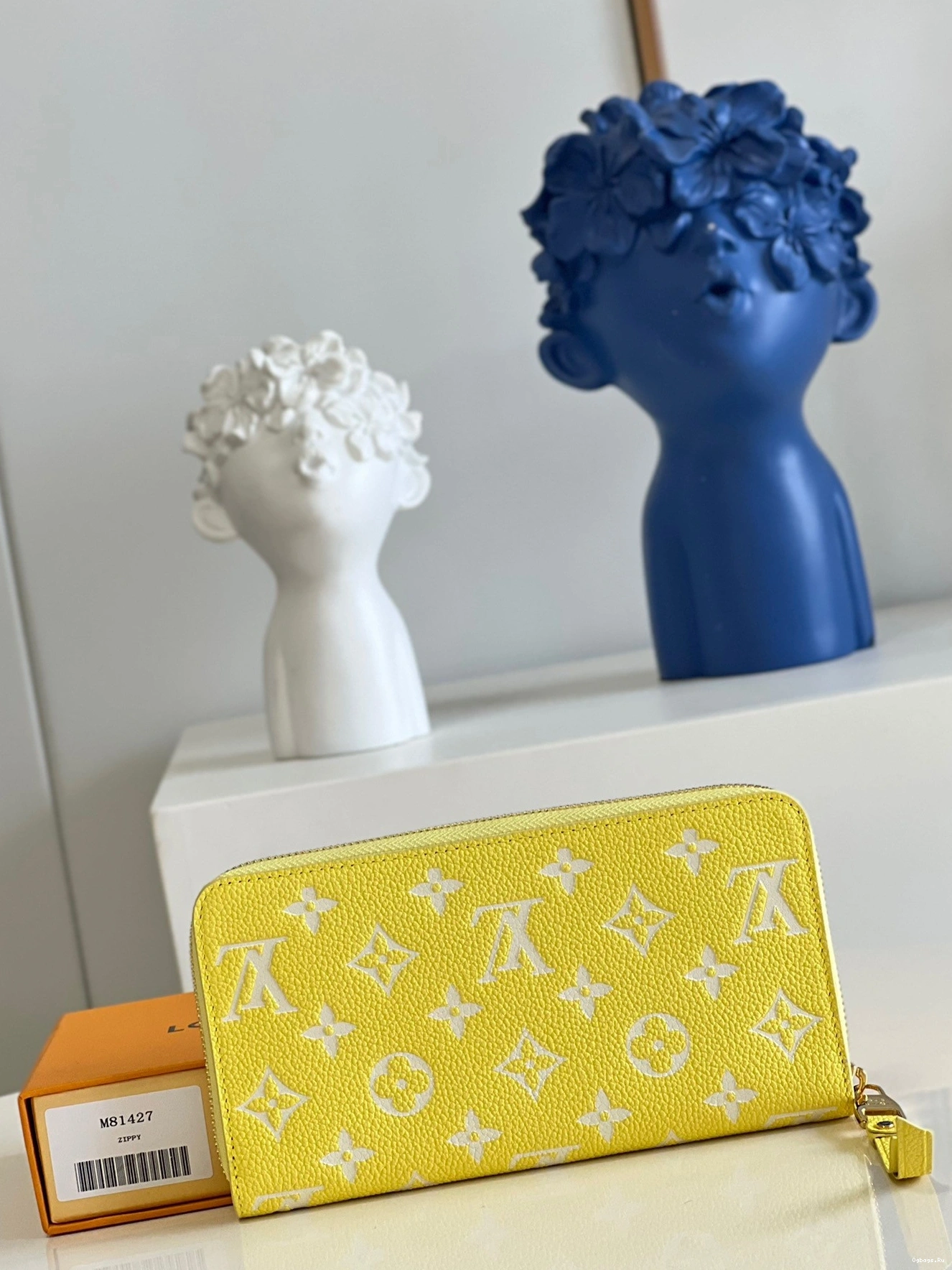 Louis ZIPPY Vuitton Wallet 0501